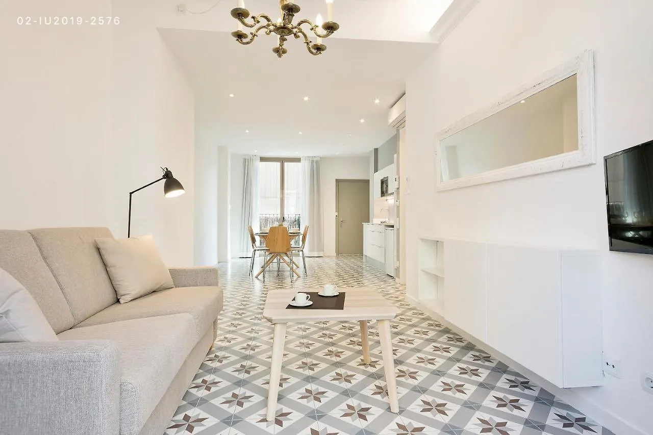 Uma Suites Sagrada Familia バルセロナ 0*,  スペイン